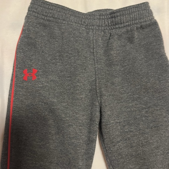 Under Armour Kids Charcoal Joggers with Red Accent Size 24 Months - Picture 2 of 4